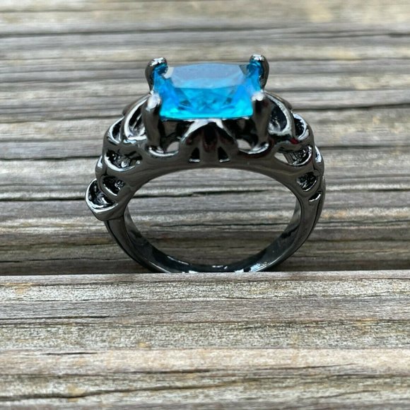 Fashion Ring Black Tone Faux Blue Stone Women Rings Fashion Jewelry Size 7.5 - Picture 12 of 12